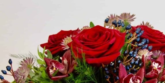 Valentine's Day 2026 - Roses Bouquet {{brizy_dc_image_alt imageSrc=
